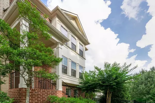 Atlanta, GA 30324,3260 Ferncliff LN