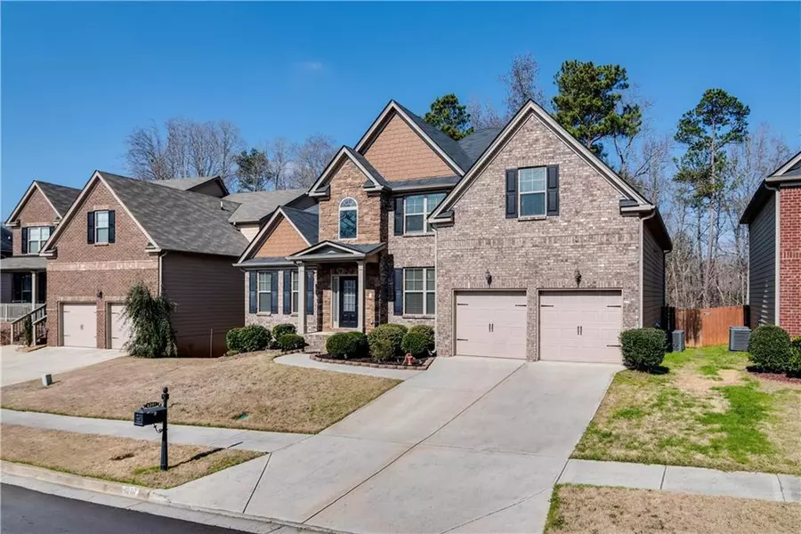 4207 Meadow Wind DR, Snellville, GA 30039