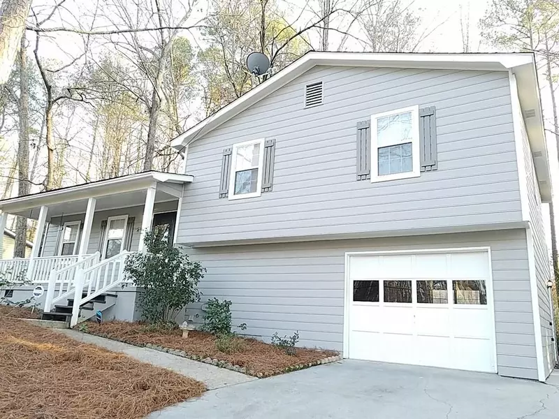 1767 Merry Oak RD SW, Marietta, GA 30008