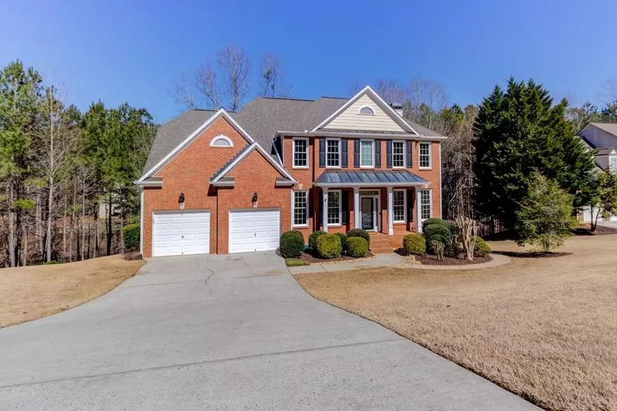 1090 Charleston TRCE, Roswell, GA 30075