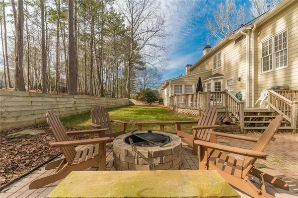 Alpharetta, GA 30005,6185 Pin Oak LN