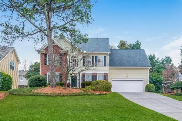 35 Grove PL, Suwanee, GA 30024