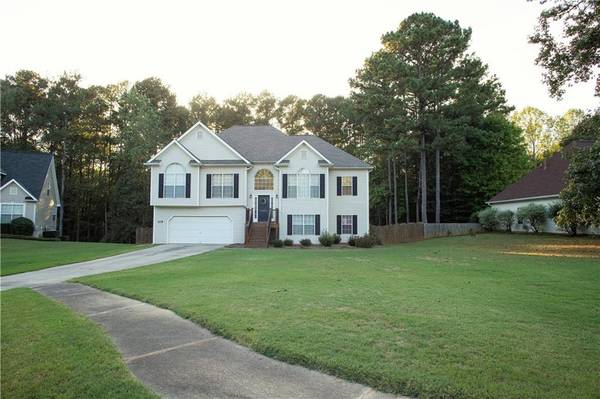 109 Mosswood DR, Newnan, GA 30265