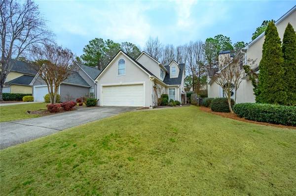 220 Sweetwater TRCE, Roswell, GA 30076