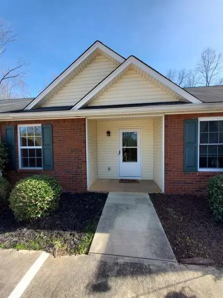 4012 Hidden Hollow TER #B, Gainesville, GA 30506