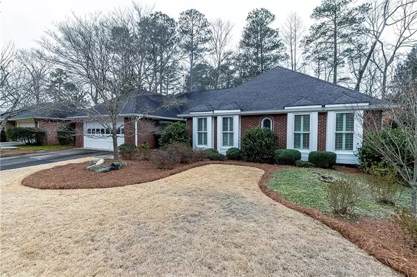 Roswell, GA 30076,465 Fourth Fairway DR