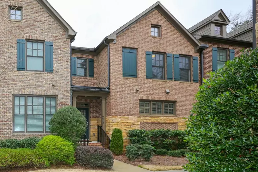 9042 Tuckerbrook LN, Johns Creek, GA 30022