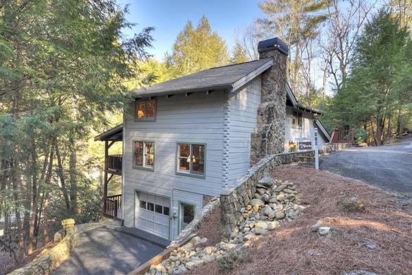 179 Blackberry Falls LN, Ellijay, GA 30536