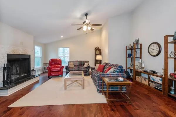 Woodstock, GA 30188,158 Bramble Oak DR