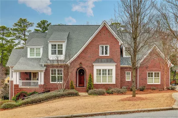 93 Thompson PL, Roswell, GA 30075