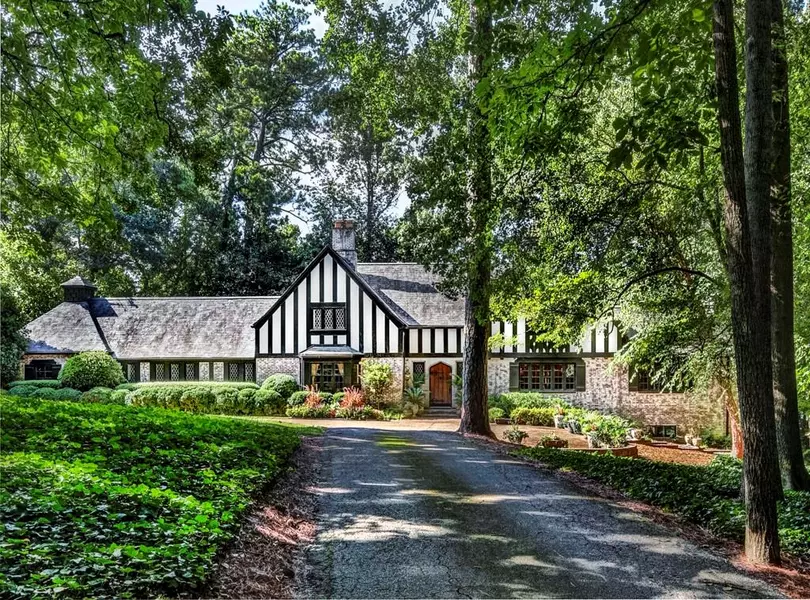 1000 W Wesley RD NW, Atlanta, GA 30327