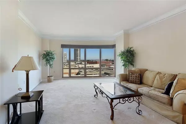 Atlanta, GA 30326,3475 Oak Valley RD NE #950