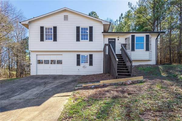 160 Pintail DR, Newnan, GA 30263