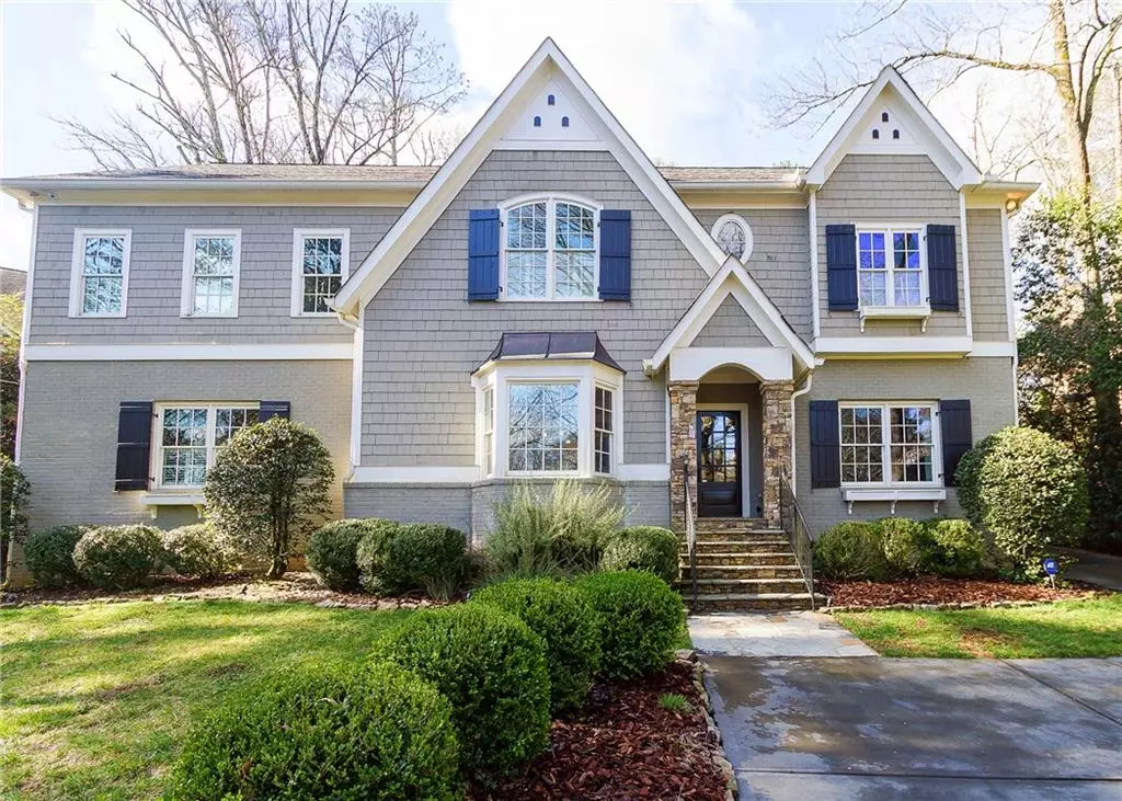 Atlanta, GA 30327,956 Buckingham CIR NW