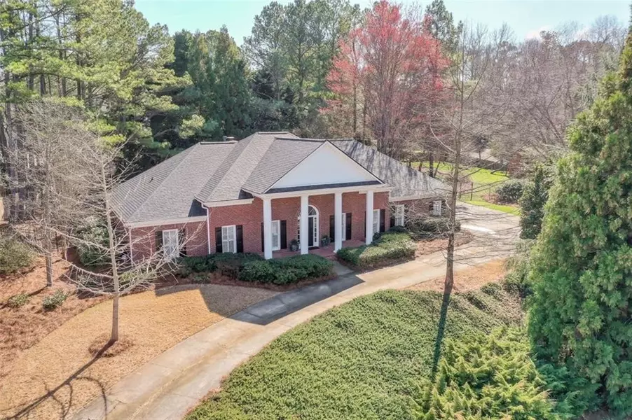 310 Coppertree CT, Roswell, GA 30075