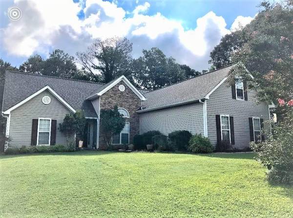 6332 Wilmington WAY, Flowery Branch, GA 30542