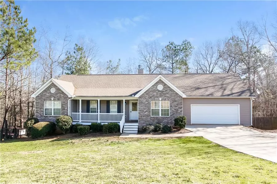 572 Brewer DR, Locust Grove, GA 30248