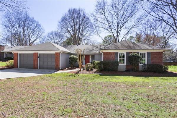 215 TRUEHEDGE TRCE, Roswell, GA 30076