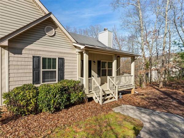 24 Autumn PL NE, White, GA 30184