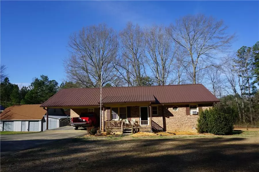 757 Old Bremen Rd., Bremen, GA 30110