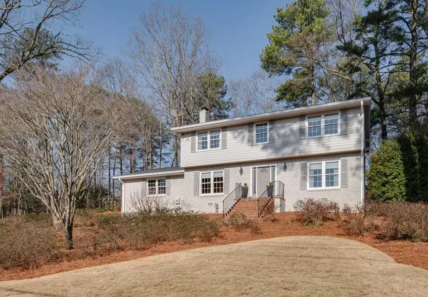 550 Spalding DR, Sandy Springs, GA 30328