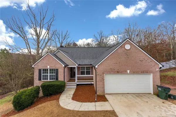 505 Plantation Creek DR, Loganville, GA 30052