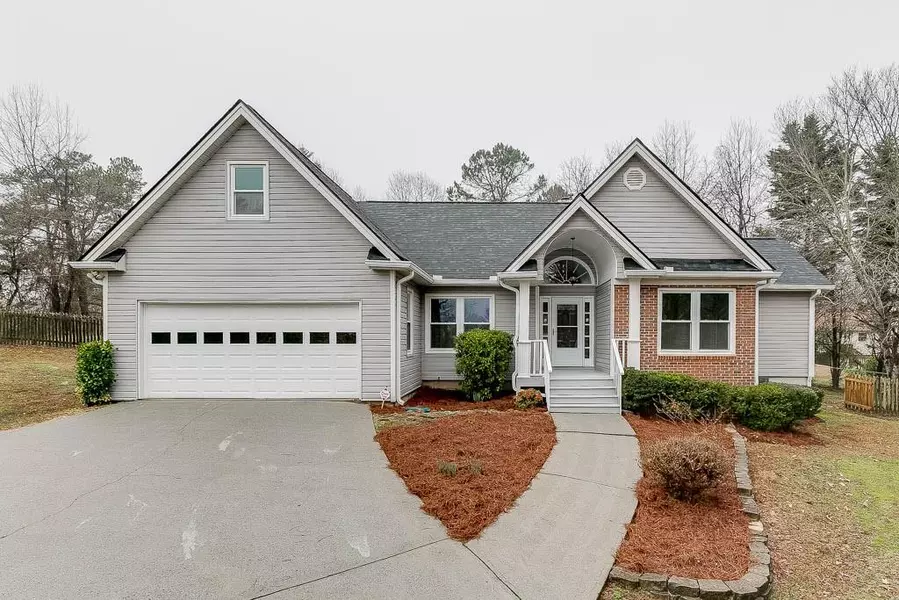 6234 Wood Spring CT, Flowery Branch, GA 30542