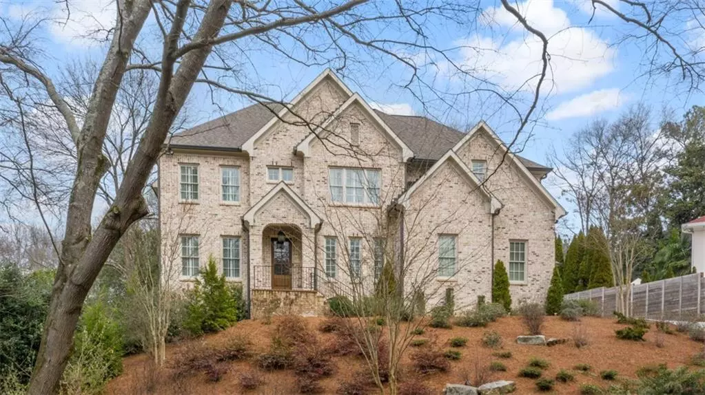 945 Peachtree Battle CIR NW, Atlanta, GA 30327