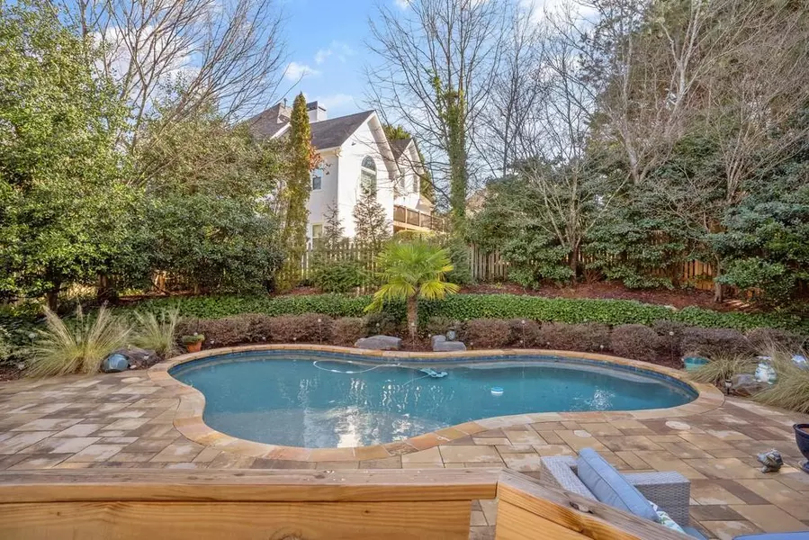 510 Rippling Water LN, Johns Creek, GA 30097