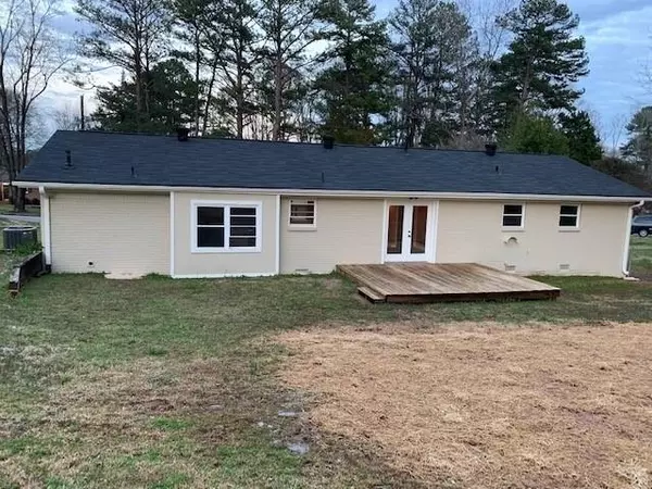 Monroe, GA 30655,504 Cedar LN