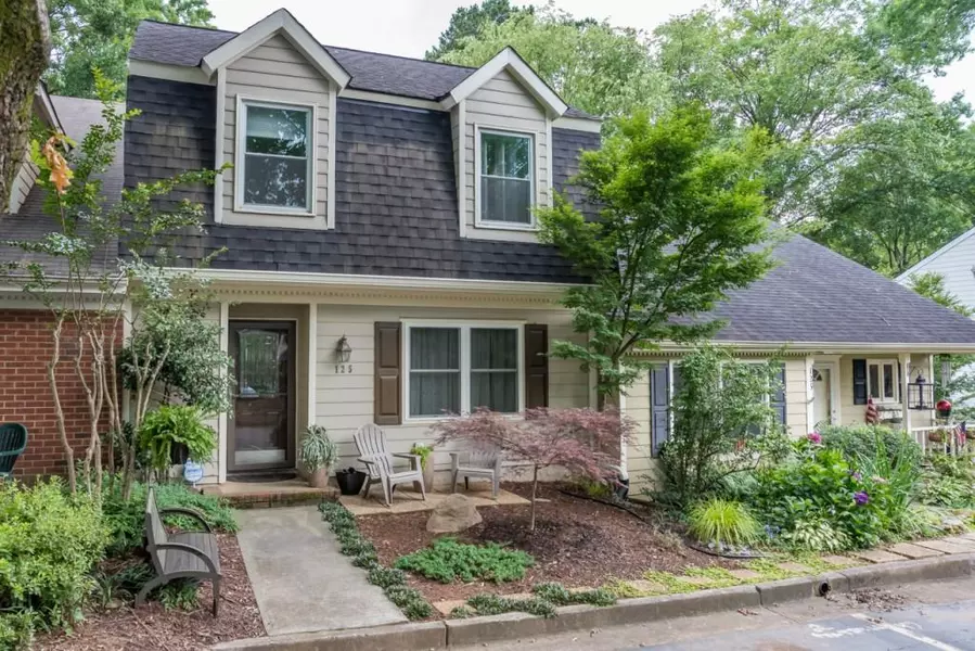 125 Teal CT, Roswell, GA 30075