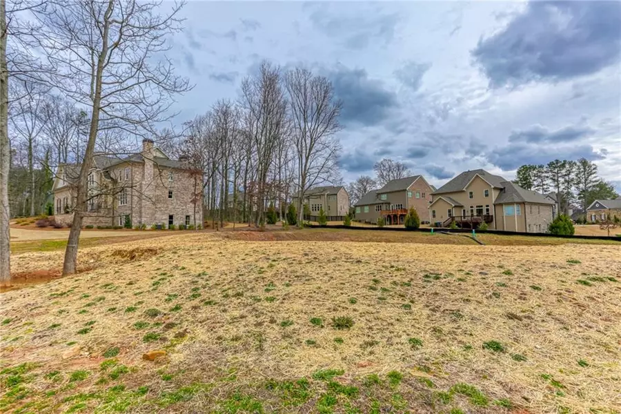 2268 Pan Am LN, Marietta, GA 30062