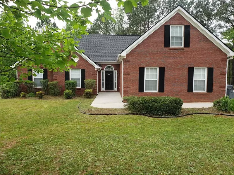 45 Pebble LN, Covington, GA 30016