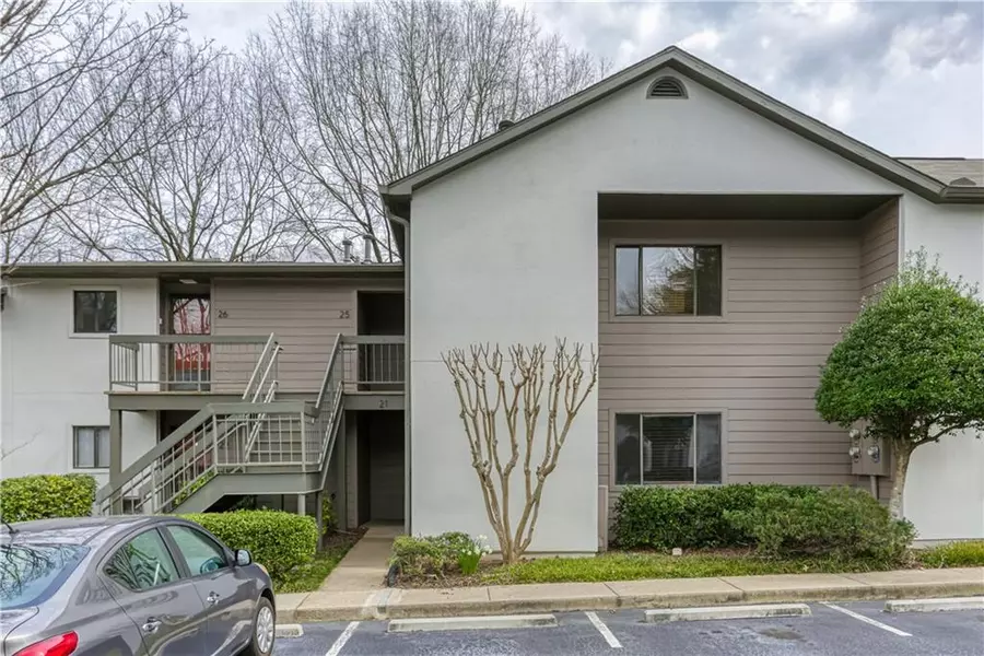 25 Finch TRL NE, Atlanta, GA 30308