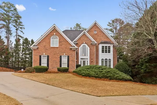 520 Old Chartwell XING, Alpharetta, GA 30022