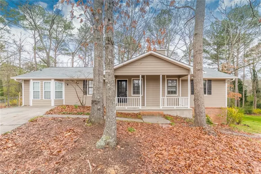 3281 Summer Wood CIR, Snellville, GA 30039