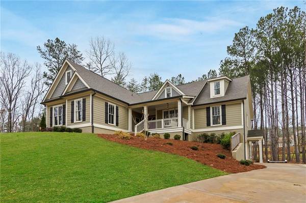 8905 Hawks Cove RD, Gainesville, GA 30506