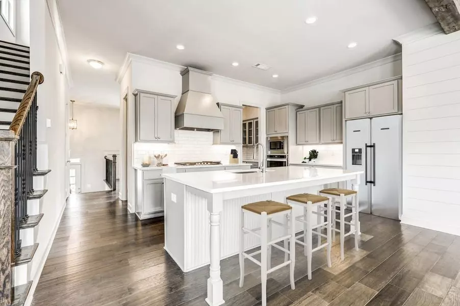 3235 Rockbridge RD SW, Avondale Estates, GA 30002