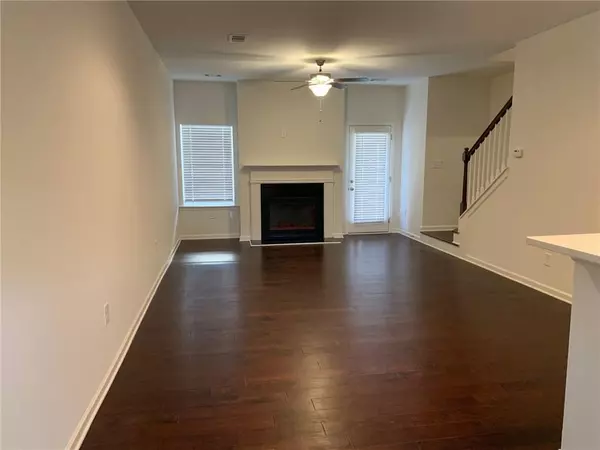 Atlanta, GA 30331,937 Ambient WAY #334