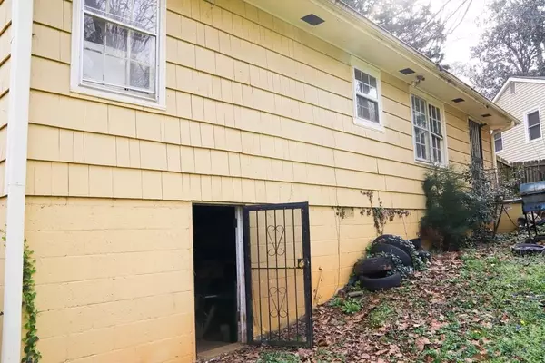 Decatur, GA 30032,2922 Dale PL