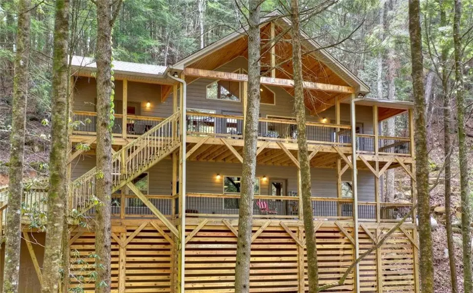 33 Otahki TRL, Ellijay, GA 30540