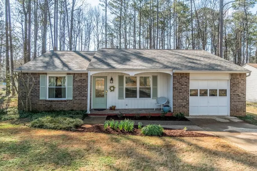 335 Hembree Forest CIR, Roswell, GA 30076