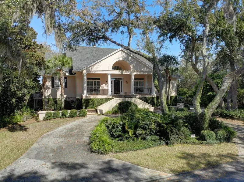 816 Hamilton Landing DR, St. Simons, GA 31522