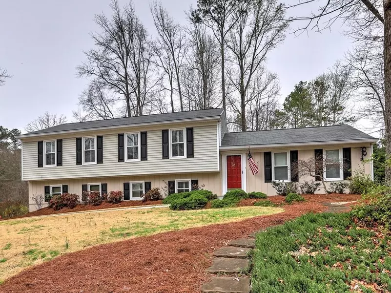 455 Maria LN, Marietta, GA 30068