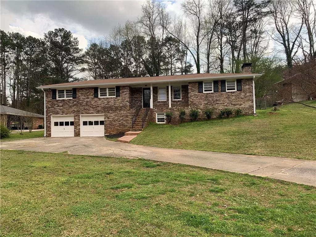 Mableton, GA 30126,1611 Debbie DR SW