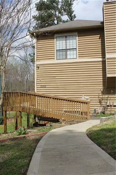 3065 Steeplechase DR, Alpharetta, GA 30004