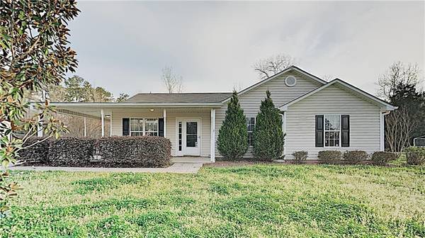 35 Hunters Ridge DR, Covington, GA 30014