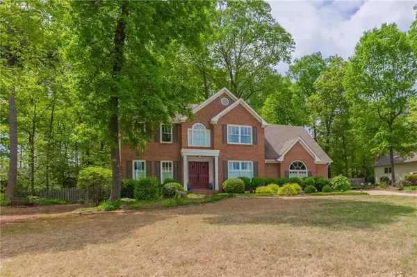1935 Pennistone WAY, Snellville, GA 30078