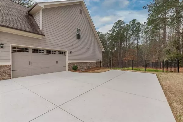 Loganville, GA 30052,1362 Silver Thorne CT