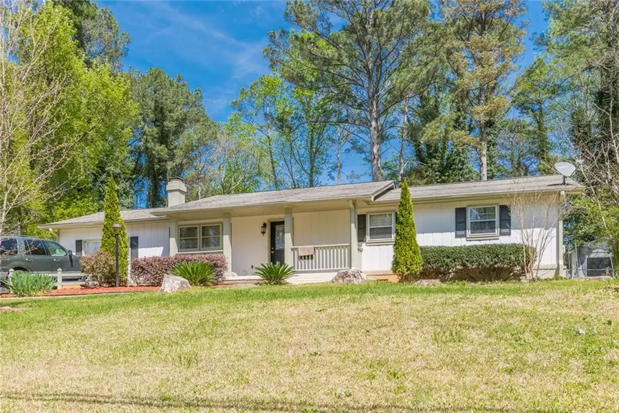 2946 Deshong DR, Stone Mountain, GA 30087